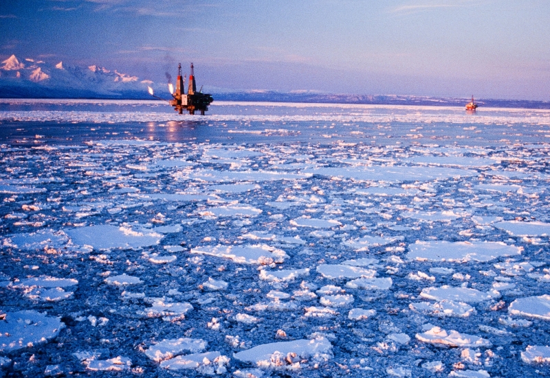 Oil platforms off of the coast of Alaska (Photo: BSEE).