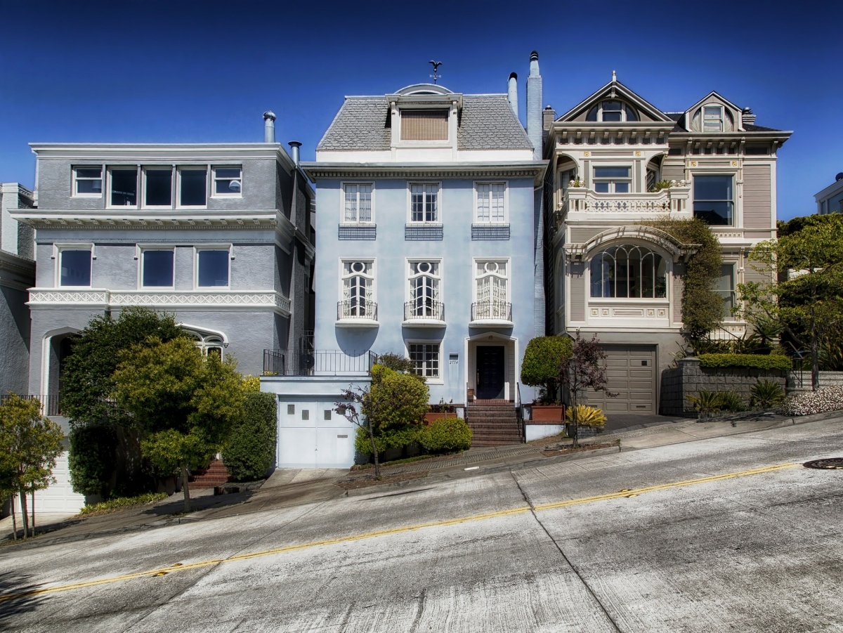 houses along a San Francisco street